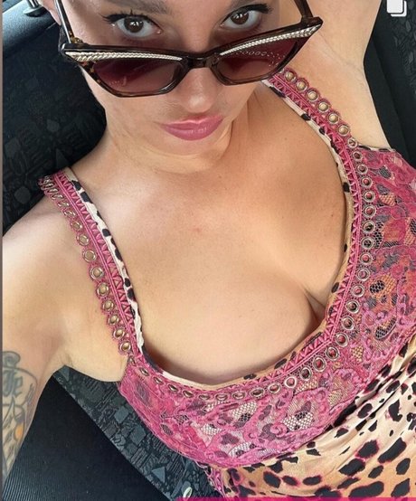 schwarze femboy-onlyfans akt bilder