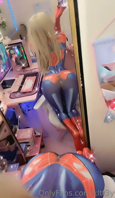 kltt3y exklusive pornostar bild