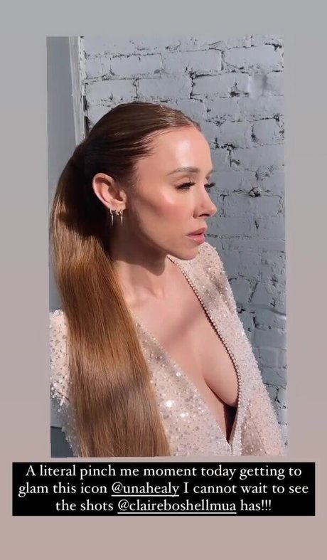 Una Healy kunst nackten foto