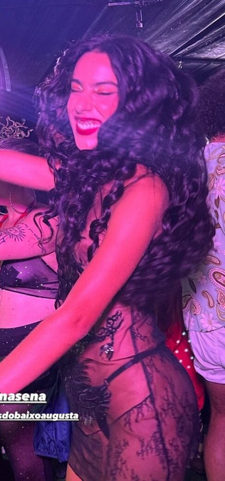 Marina Sena top xxx fotos