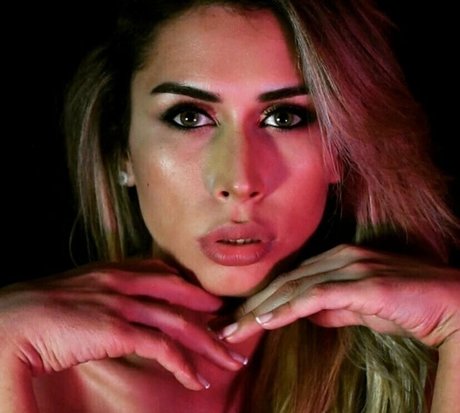 mariapia ts nackt hübsche bild