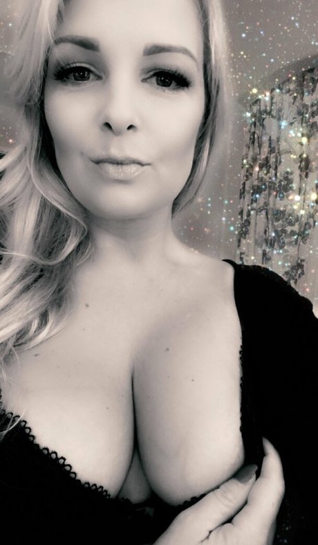 asiatischer großer schwanz nur fans heiße nette bild