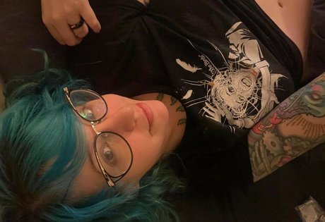 PushingUpRoses heiße schöne bilder