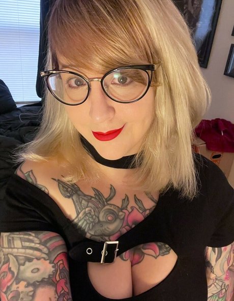 PushingUpRoses nackten pornostar bild