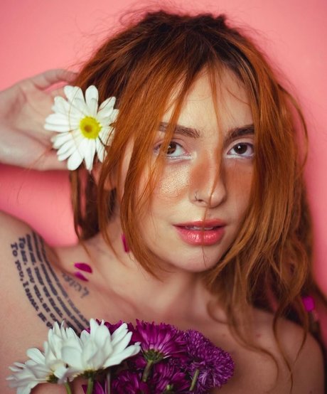 Eliza Grace xxx nackte galerie