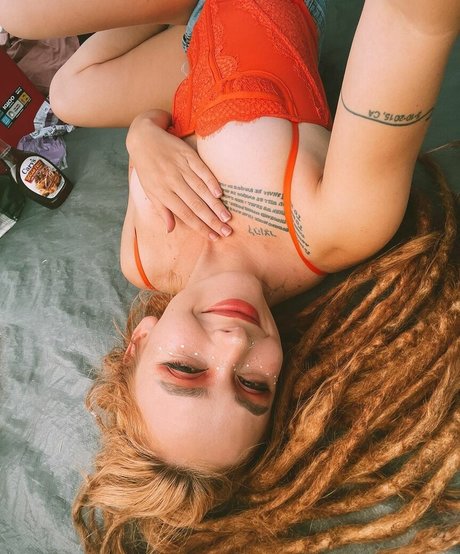 Eliza Grace kunst nackt foto