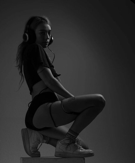 Eliza Grace hd xxx galerien