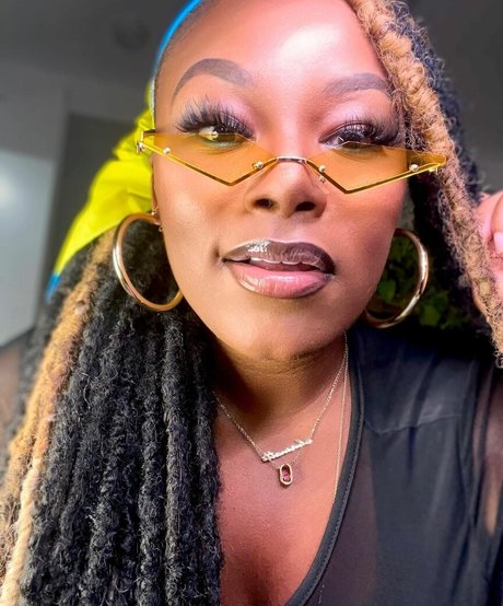 msolurin erwachsene kunst bild