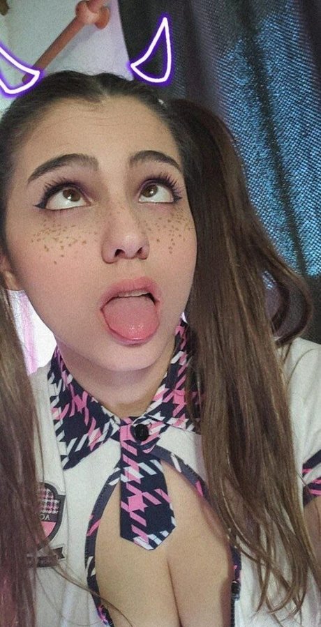 iaaras2 sexy nackt bild