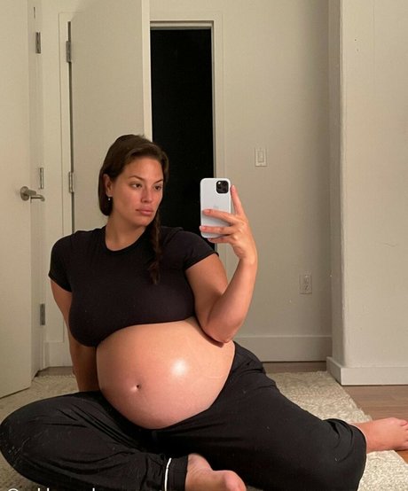 Ashley Graham hd nackt galerie