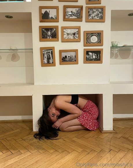 miashica heiße pornographische bilder