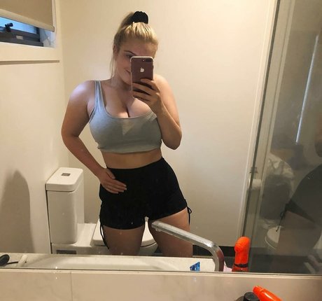 asiatische domina onlyfans sexy nackt archiv