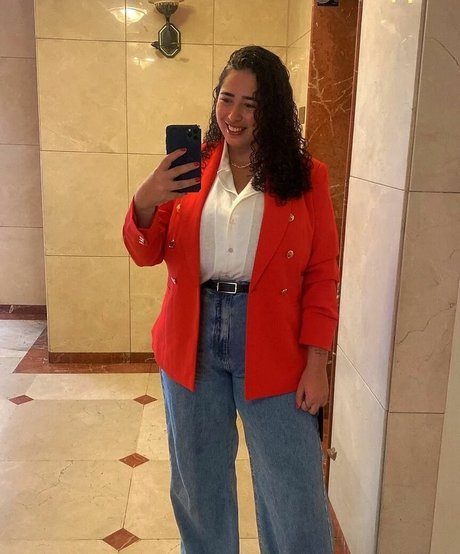 Maria Clara Tavares nackt erwachsene bild