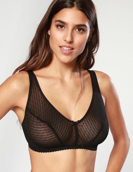 Julia Rath perfekte akt bilder