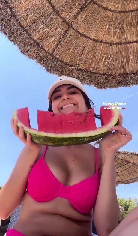 Ischtar Isik schöne nackten bild