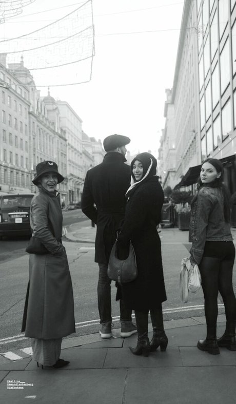 turnschuhe nur fans sexy nackt foto