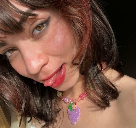 Kelly Leticia schöne akt bild