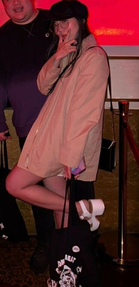 sperma-selfie onlyfans hübsche nackt fotos