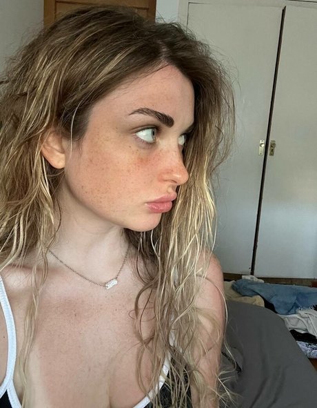 Arina Berdnikova perfekte nackten galerien