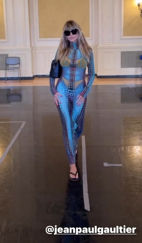 blaue haare nur fans beste nackt fotos