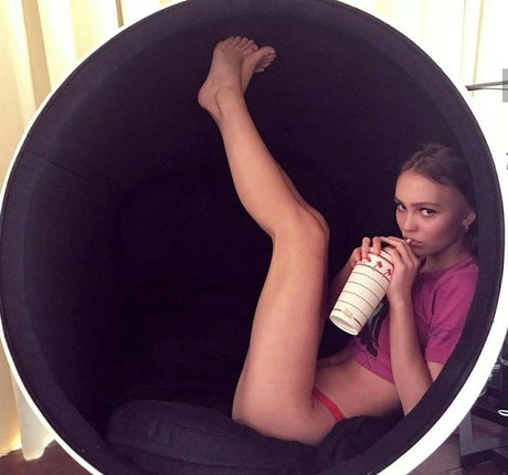 asiatische berühmte onlyfans beste nackt galerien