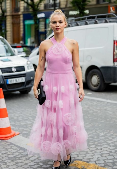 asiatische falsche titten onlyfans nacktheit xxx bild