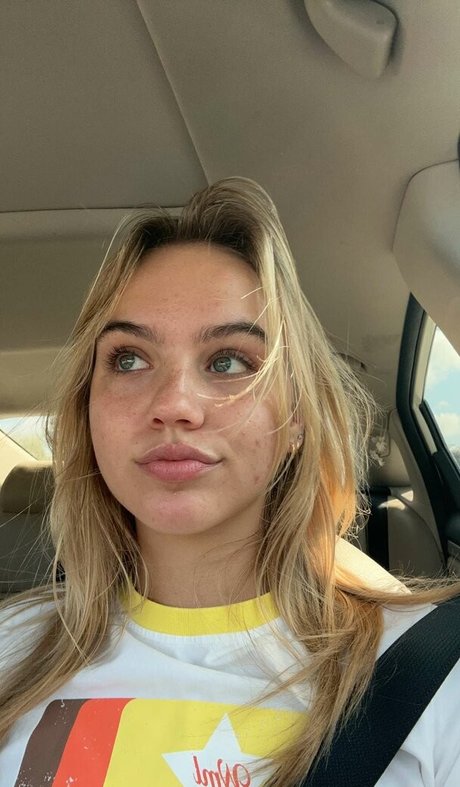 Emma Brooks porno erwachsene fotos