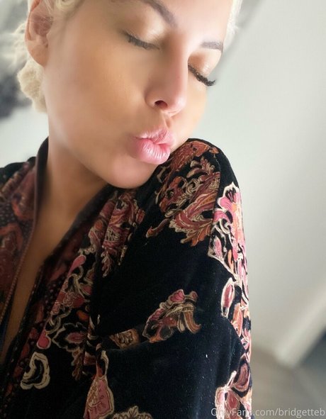 asiatische gilf-onlyfans nackt perfekte fotos