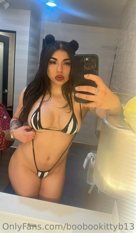 Boobookittyb13 porno xxx galerie