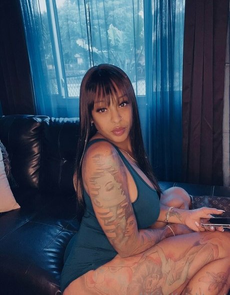 iamnikitaknight erotische hd bilder