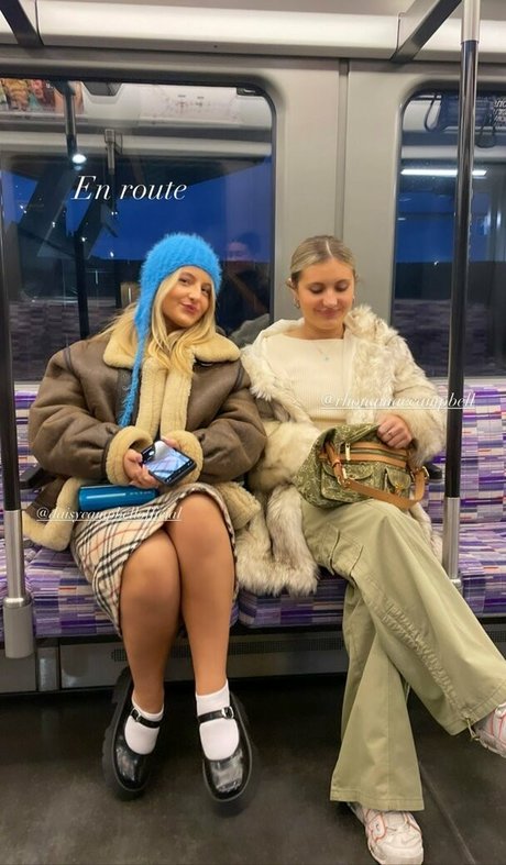 Daisy Campbell erwachsene schöne foto