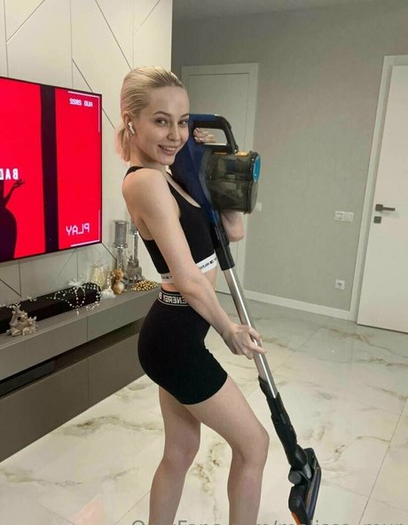 hentai onlyfans heiße schöne bild