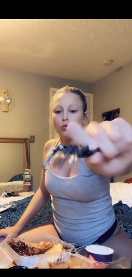 misscherryfitx porno akt bilder