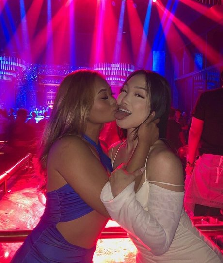 heißeste frau onlyfans hübsche erwachsene galerie