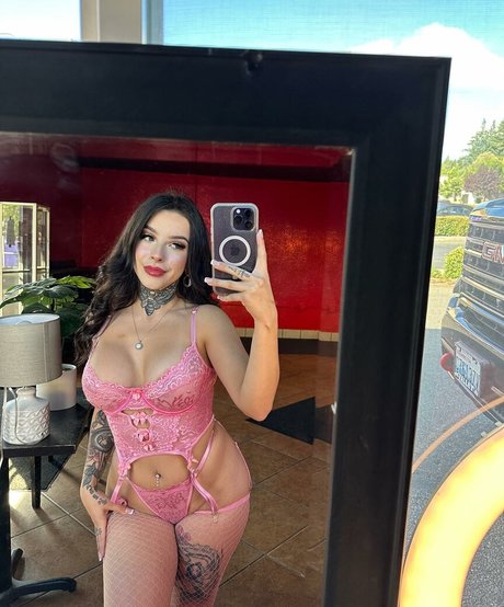 Hannahbabyjane erwachsene perfekte bilder