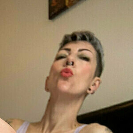 lesben strapon onlyfans kunst xxx foto