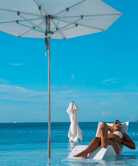 teen brille onlyfans xxx sexy archiv