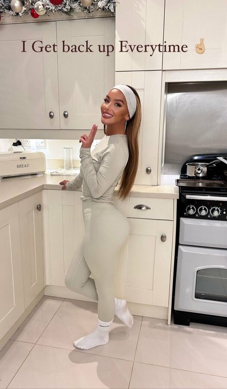 Chelsea Healey erotische top galerie