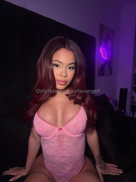 18 teen onlyfans exklusive nackten bild