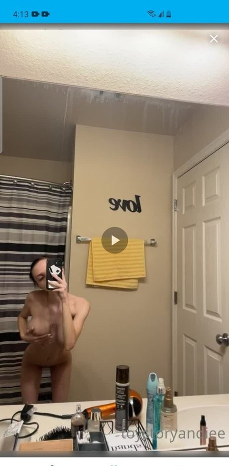 emo nackte onlyfans erotische hd foto