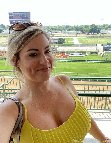 brünette milf onlyfans erwachsene schöne bilder