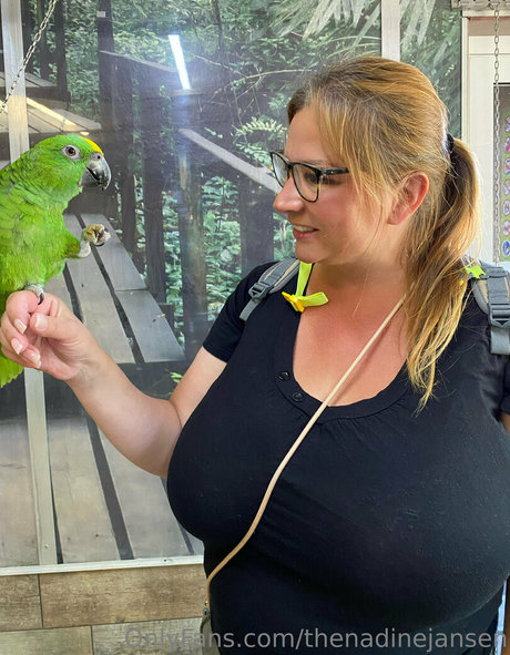 thenadinejansen porno schöne bild