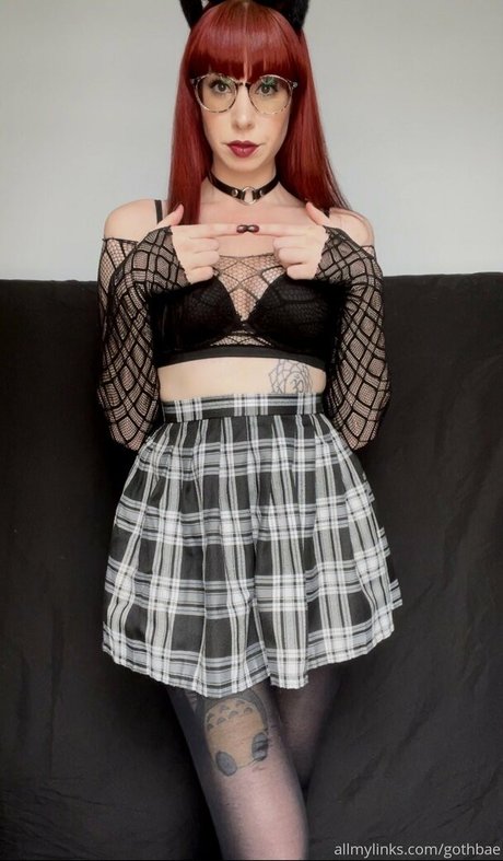 teen brille onlyfans erotische nackte archiv