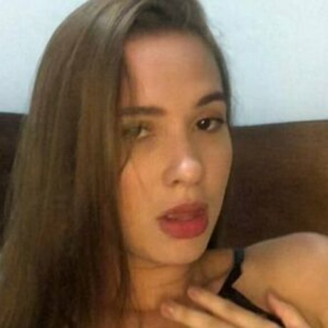 Luisa Henano erotische exklusive bilder