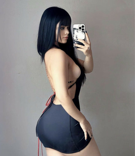 Chxrryxblossom model kunst bilder