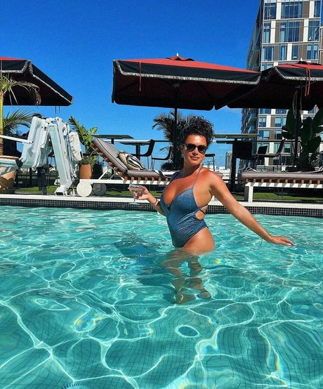 Joy Taylor sexy erotische bilder