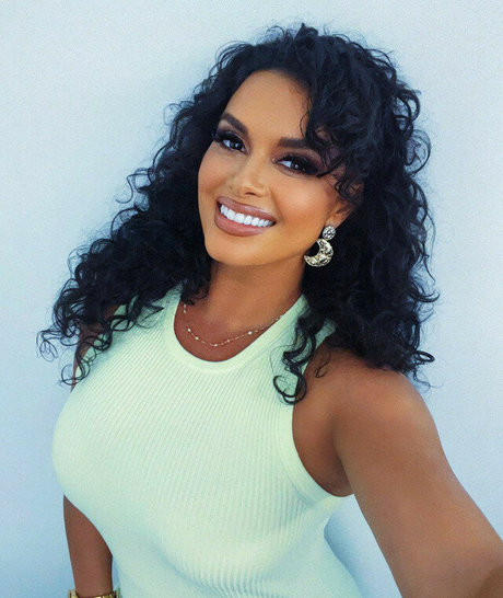 Joy Taylor nackt freie fotos