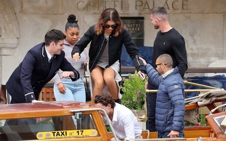 Zendaya porno pornostar bilder