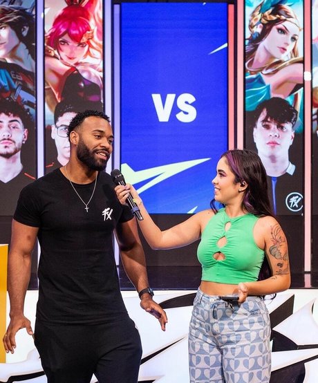 Bruna Balbino model nacktheit bilder