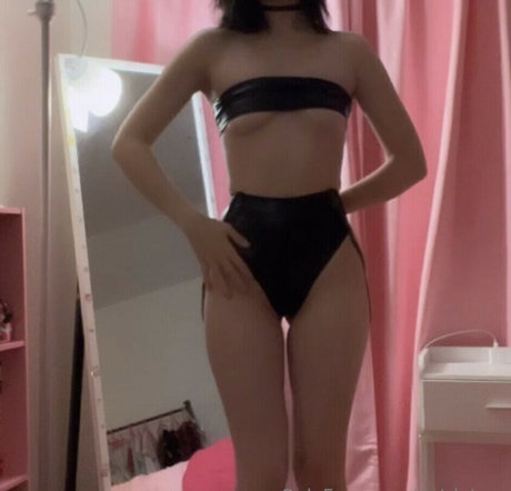 latina-dienstmädchen onlyfans hübsche foto